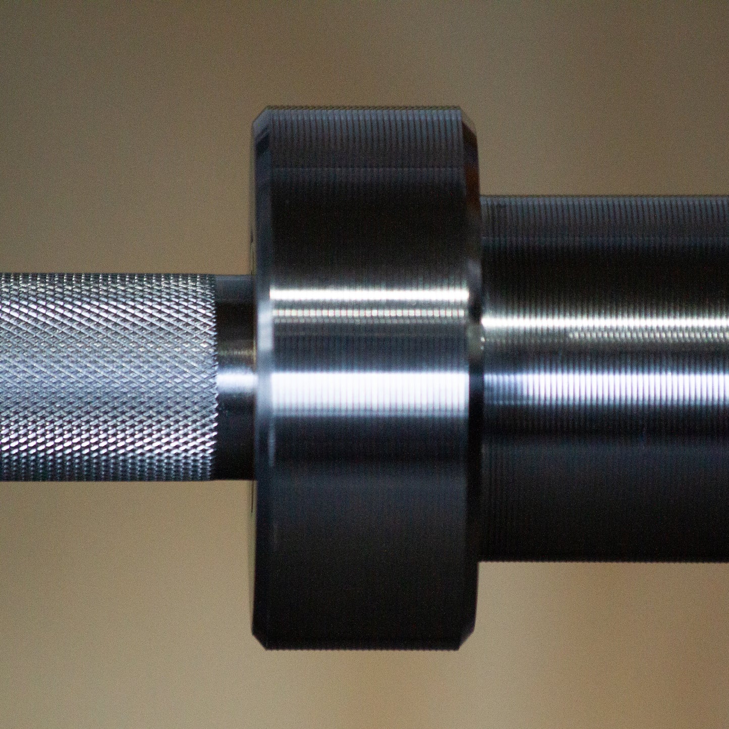 Olympus Barbell w/ Center Knurl - 20kg